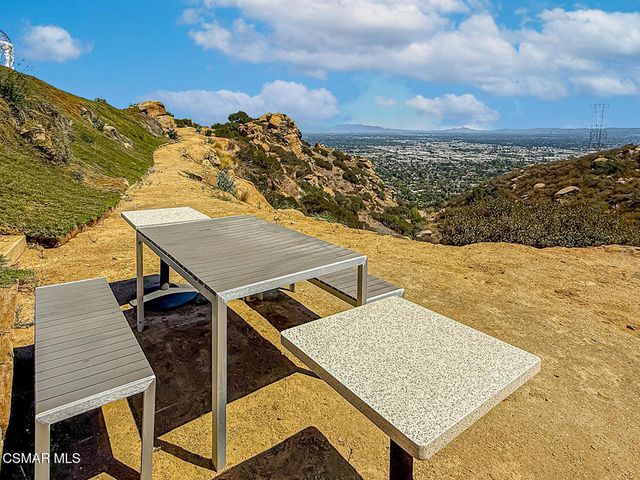 10200 Lilac Lane, Chatsworth, CA 91311