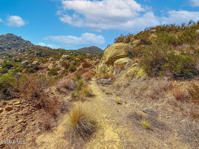 10200 Lilac Lane, Chatsworth, CA 91311