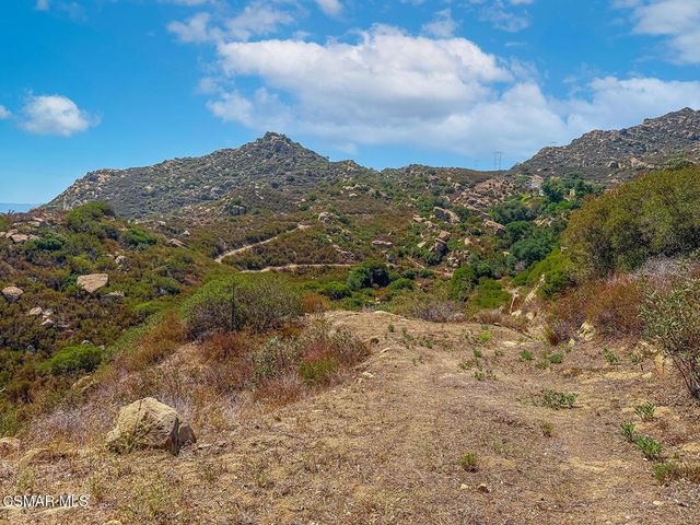 10200 Lilac Lane, Chatsworth, CA 91311