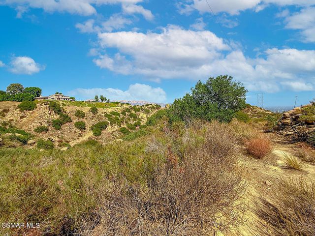 10200 Lilac Lane, Chatsworth, CA 91311