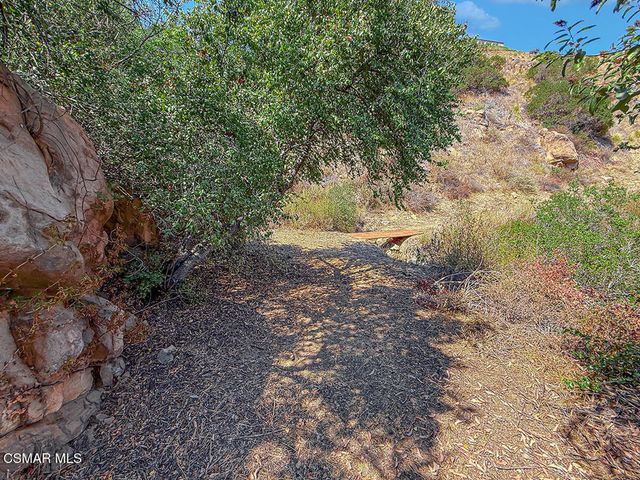 10200 Lilac Lane, Chatsworth, CA 91311