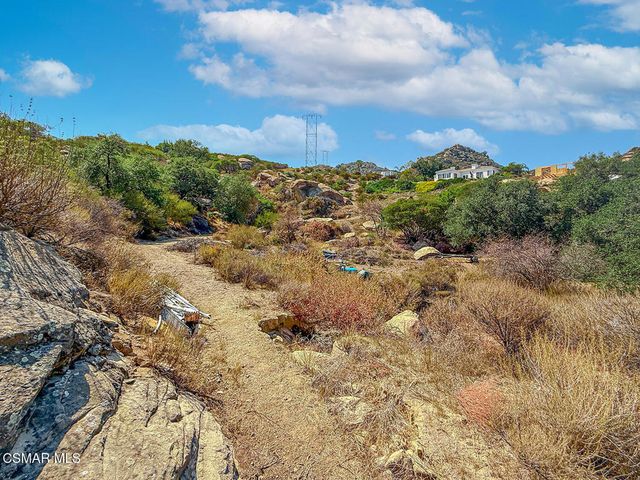 10200 Lilac Lane, Chatsworth, CA 91311