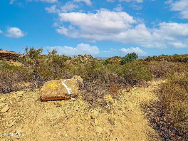 10200 Lilac Lane, Chatsworth, CA 91311