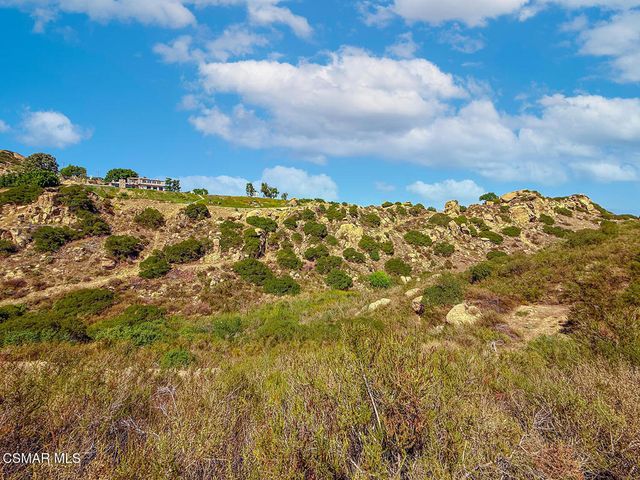 10200 Lilac Lane, Chatsworth, CA 91311