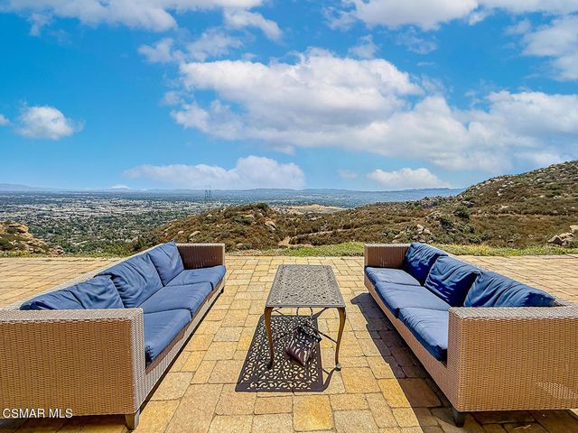 10200 Lilac Lane, Chatsworth, CA 91311