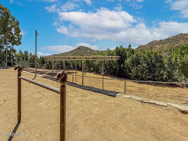 10200 Lilac Lane, Chatsworth, CA 91311