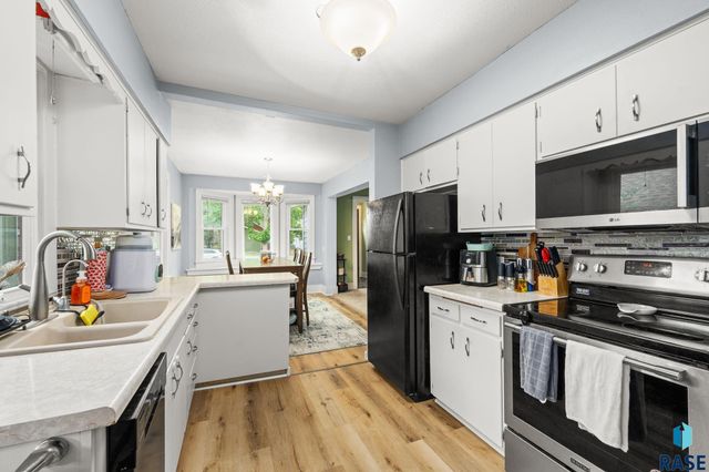 717 S Grange Ave Avenue, Sioux Falls, SD 57104