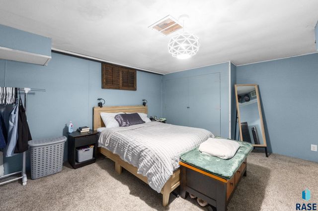 717 S Grange Ave Avenue, Sioux Falls, SD 57104