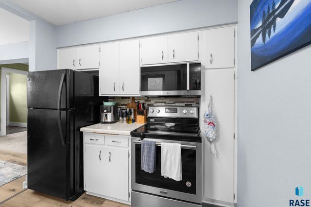 717 S Grange Ave Avenue, Sioux Falls, SD 57104