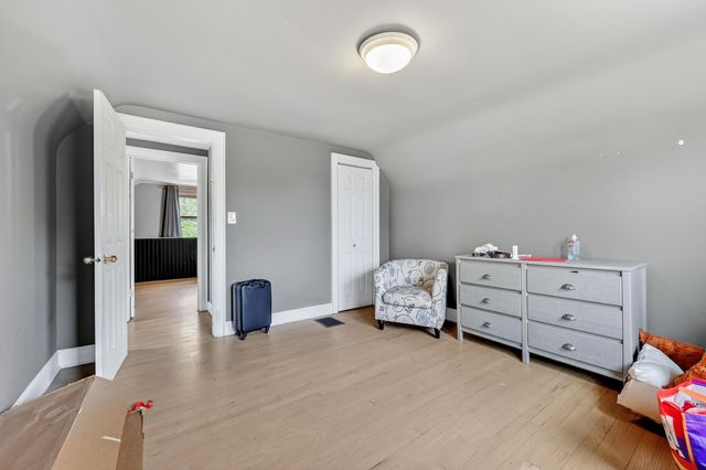 1216 W Broadway Avenue, Muskegon, MI 49441
