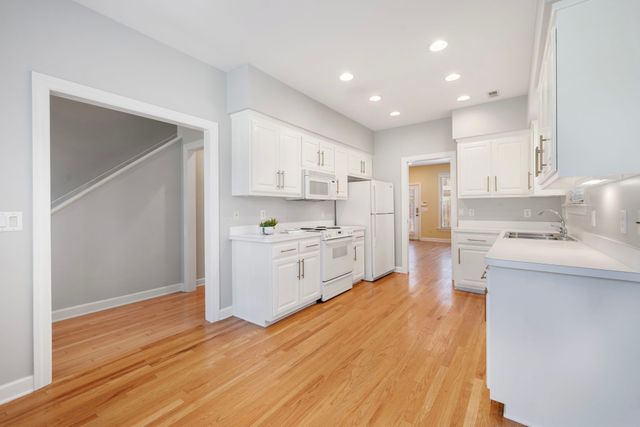 4207A Kirtland Rd, Nashville, TN 37215