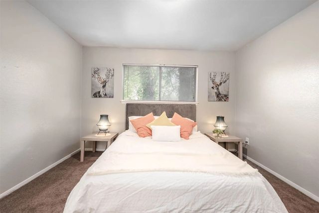 4422 Weaver Road 707, Houston, TX 77016