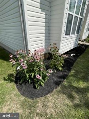 49 LAURA LN, Gettysburg, PA 17325
