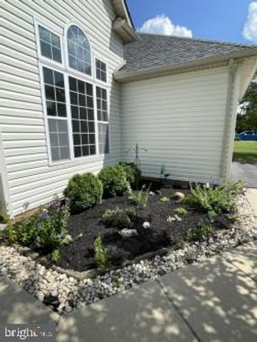 49 LAURA LN, Gettysburg, PA 17325