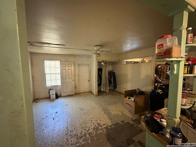 343 E Vestal, San Antonio, TX 78221