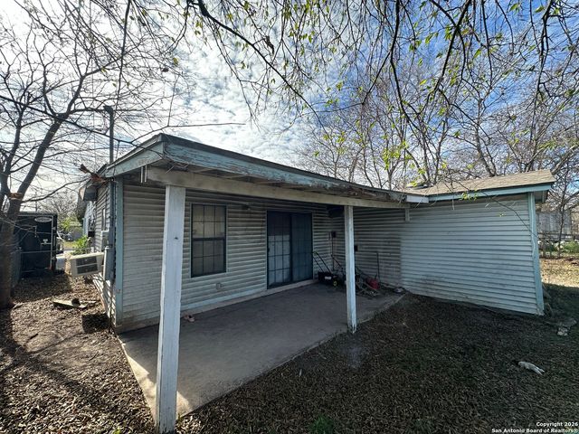 343 E Vestal, San Antonio, TX 78221