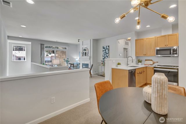 4478 248th Lane SE, Sammamish, WA 98029