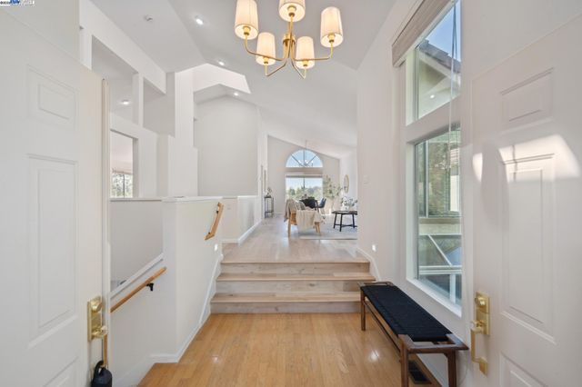 447 Donner Way, San Ramon, CA 94582