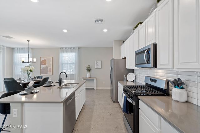 9385 N Agave Gold Road, Tucson, AZ 85742