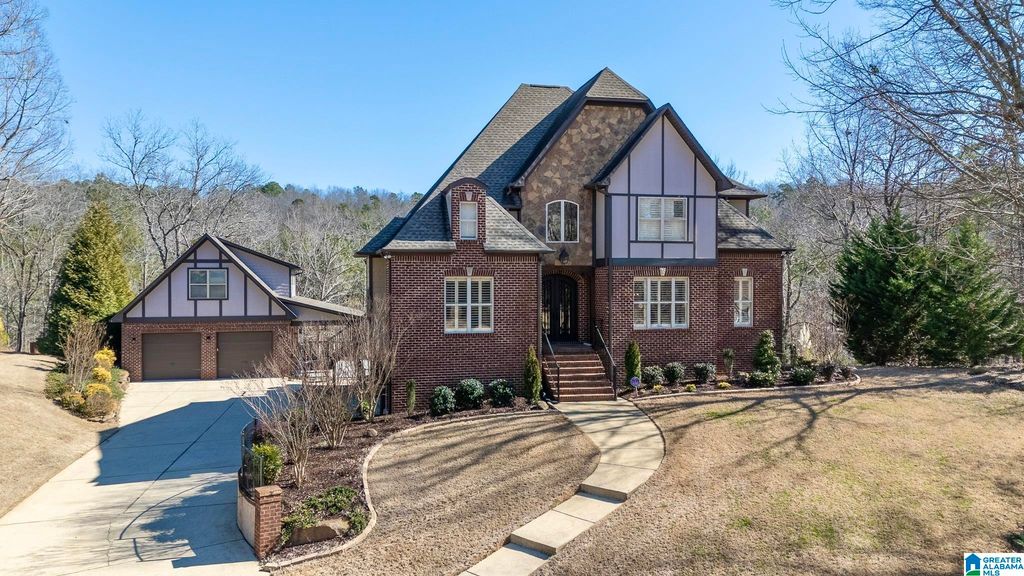 8233 CARRINGTON DRIVE, Trussville, AL 35173