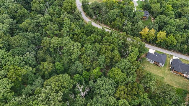 Salen Lane, Bella Vista, AR 72715
