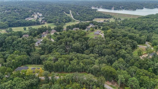 Salen Lane, Bella Vista, AR 72715