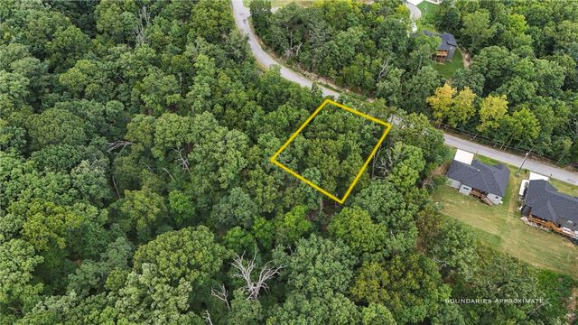 Salen Lane, Bella Vista, AR 72715
