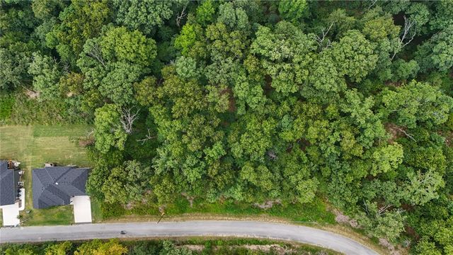 Salen Lane, Bella Vista, AR 72715