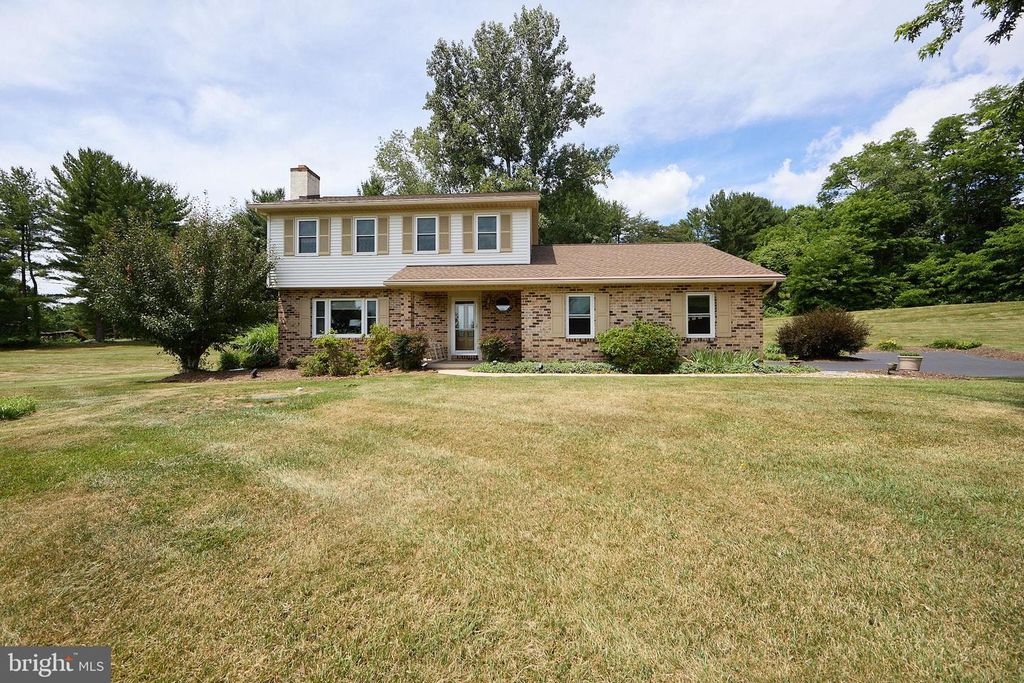 106 STEPHEN LN, Pottstown, PA 19465
