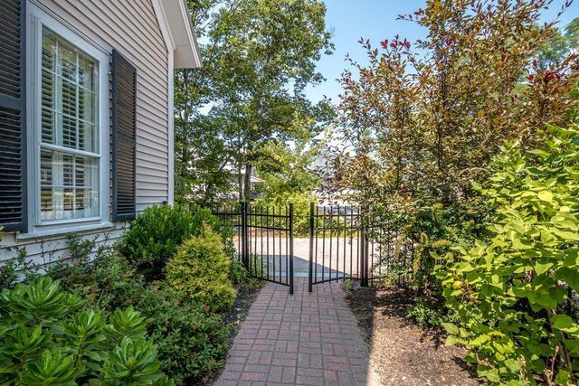 126 Washington Street, Conway, NH 03818