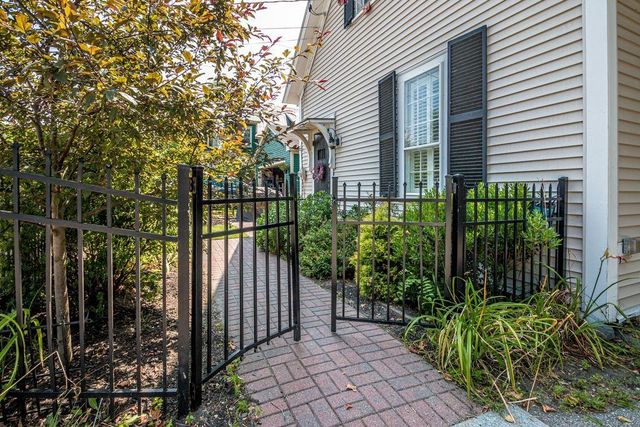 126 Washington Street, Conway, NH 03818