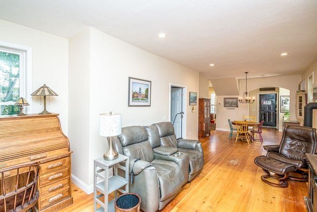 126 Washington Street, Conway, NH 03818