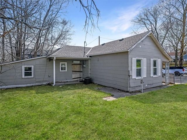 408 N 5th Street, Leavenworth, KS 66048
