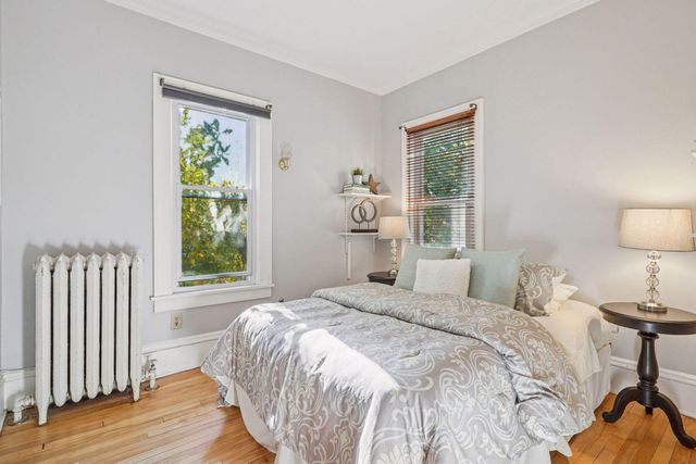 4104 Bryant Avenue S 202, Minneapolis, MN 55409