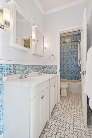 4104 Bryant Avenue S 202, Minneapolis, MN 55409