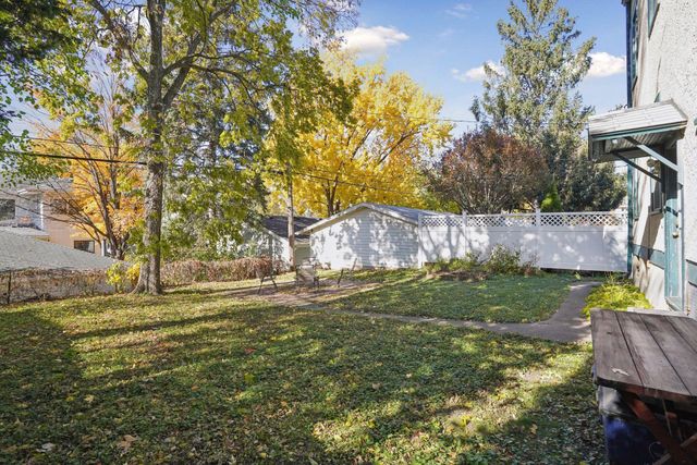 4104 Bryant Avenue S 202, Minneapolis, MN 55409