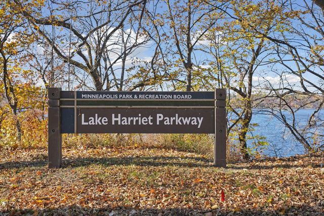 4104 Bryant Avenue S 202, Minneapolis, MN 55409