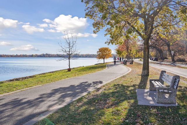 4104 Bryant Avenue S 202, Minneapolis, MN 55409