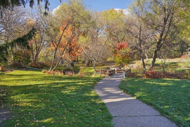 4104 Bryant Avenue S 202, Minneapolis, MN 55409