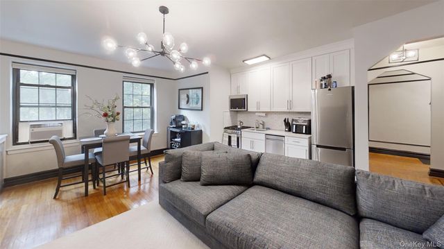 105 Garth Road 4k, Scarsdale, NY 10583