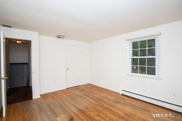 36 Jamestown Circle, Wallingford, CT 06492