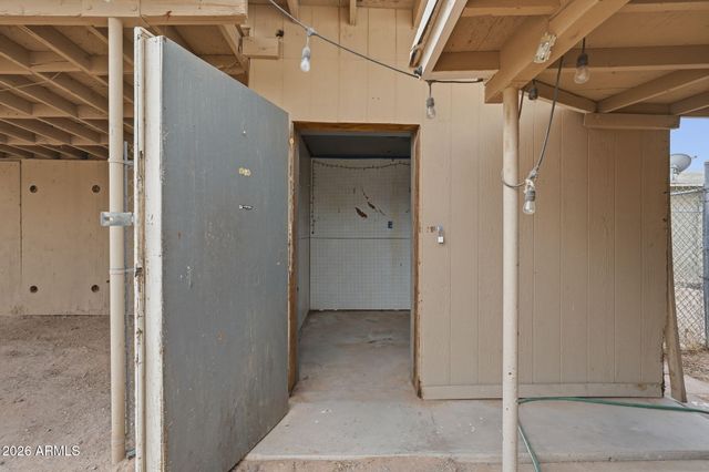 444 W HESS Avenue, Coolidge, AZ 85128