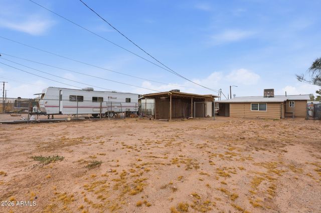 444 W HESS Avenue, Coolidge, AZ 85128