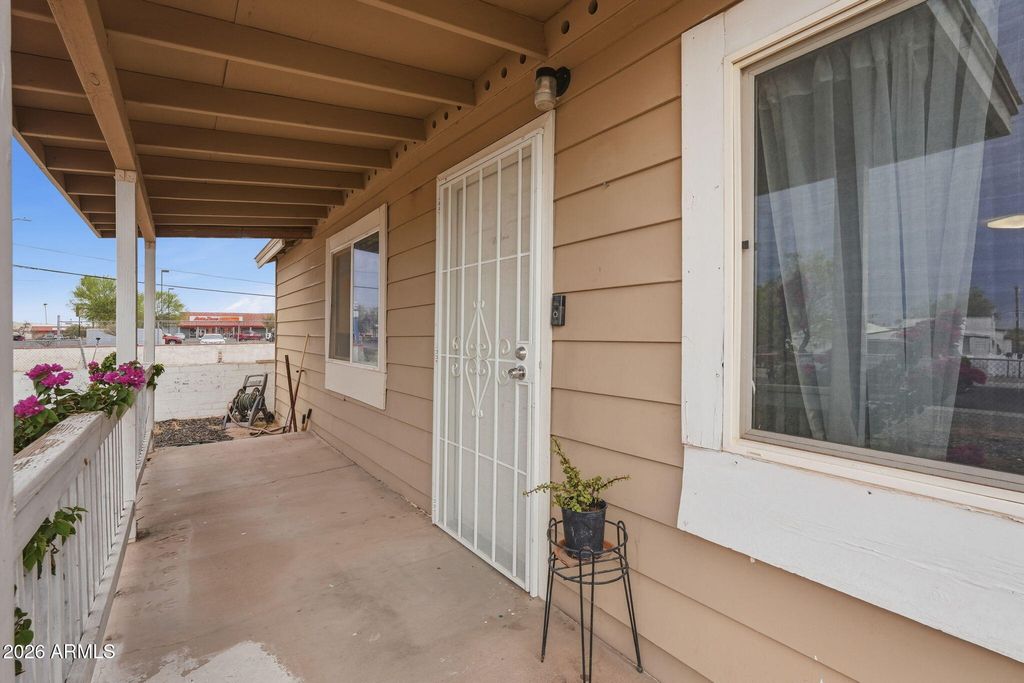 444 W HESS Avenue, Coolidge, AZ 85128 — photo 2