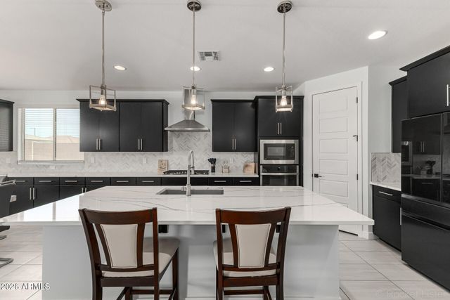 18612 W BUTLER Drive, Waddell, AZ 85355