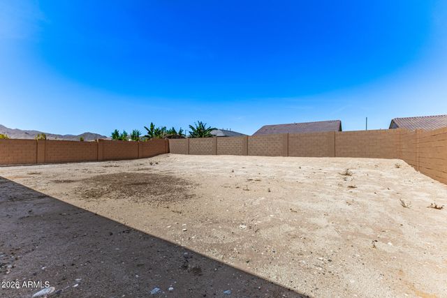 18612 W BUTLER Drive, Waddell, AZ 85355