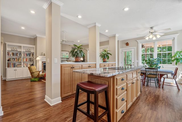 34 and 36 Mariposa Way, Hot Springs Village, AR 71909