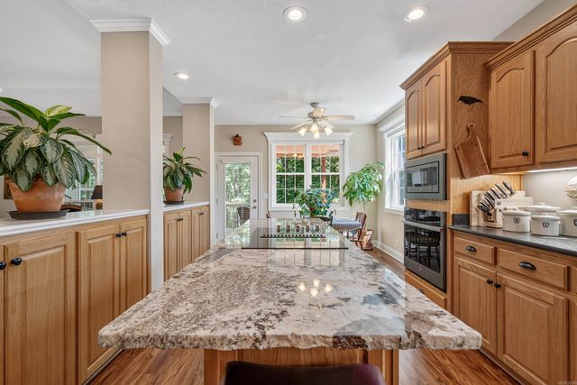 34 and 36 Mariposa Way, Hot Springs Village, AR 71909