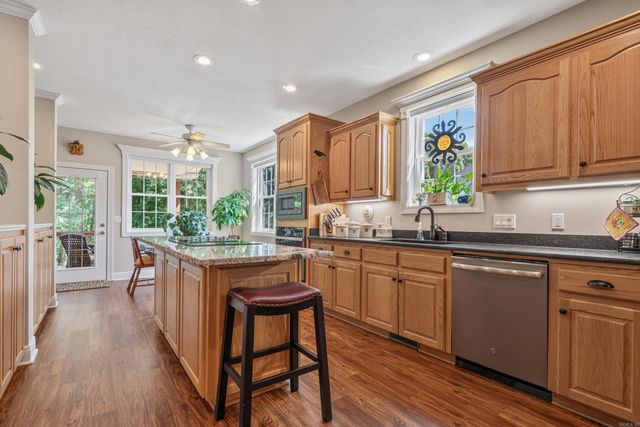 34 and 36 Mariposa Way, Hot Springs Village, AR 71909