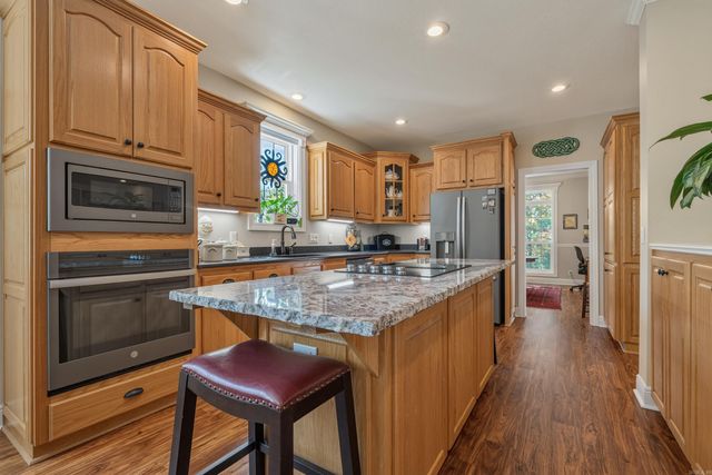 34 and 36 Mariposa Way, Hot Springs Village, AR 71909